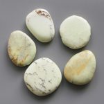Lemon Chrysoprase Smooth Stone 1.6 inch (0.8-1 x 3.5-4.5cm) A/B