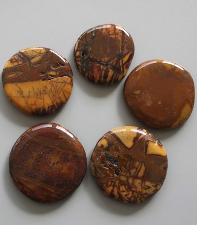 Banded Yellow Jasper Smooth Stone 1.6 inch (0.8-1 x 3.5-4.5cm) A/B