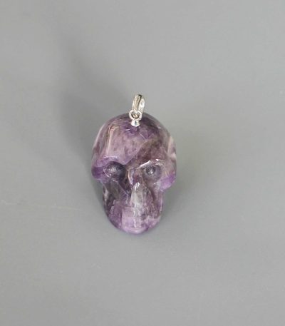 Amethyst Dog Teeth Skull Pendant With Metal 25mm A