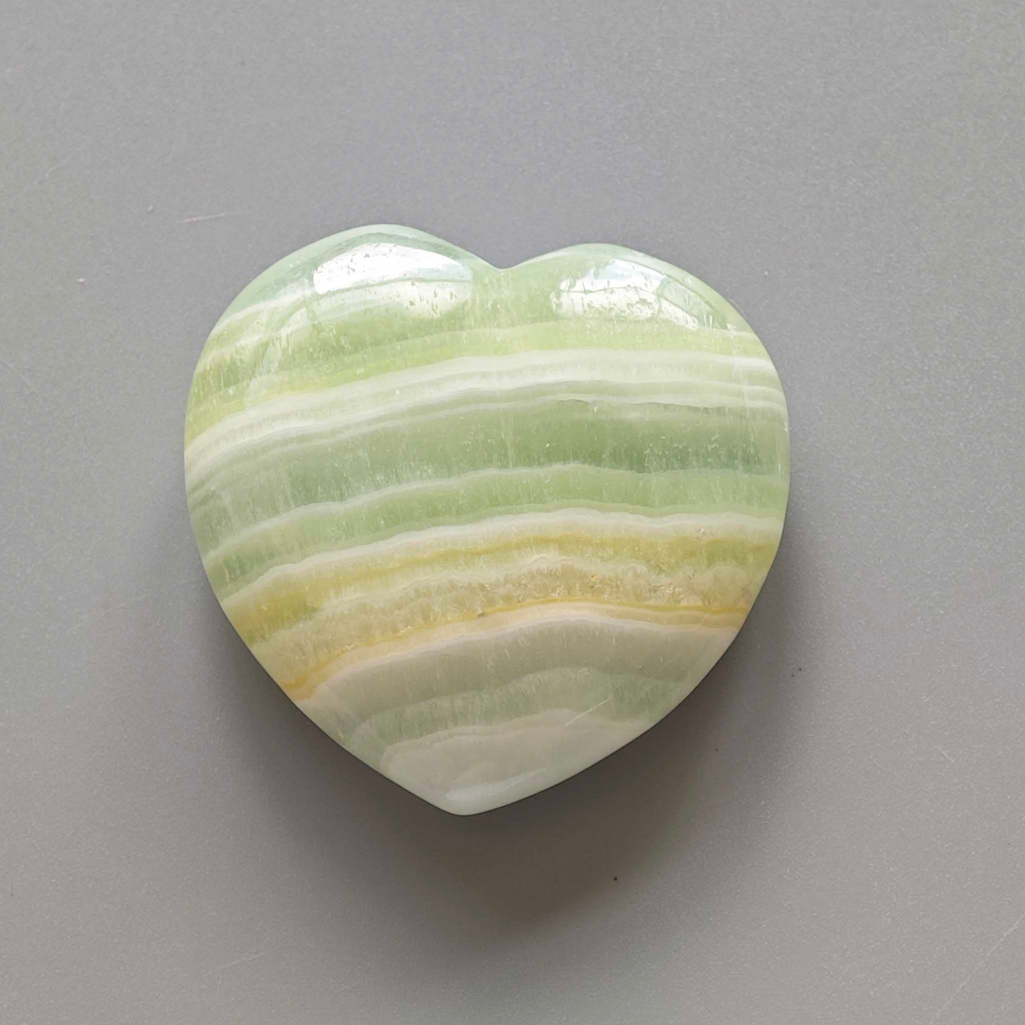 a06f8ea4d675a39d78a169c4c4311d88 Calcite Pistachio Heart 1.6 inch (2 x 4 x 4cm) A