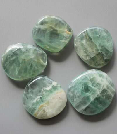 Green Fluorite Smooth Stone 1.6 inch (0.8-1 x 3.5-4.5cm) A/B