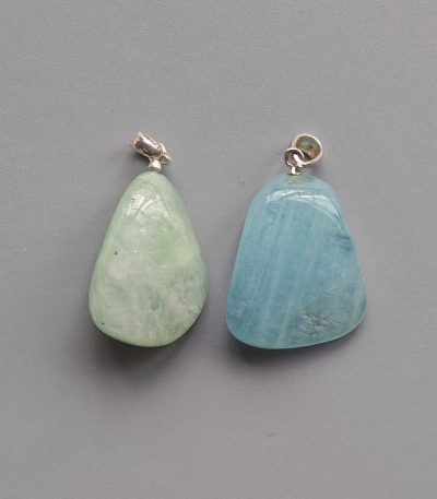 Aquamarine Free Form Tumble Pendant With Silver 18-25mm A+/AA