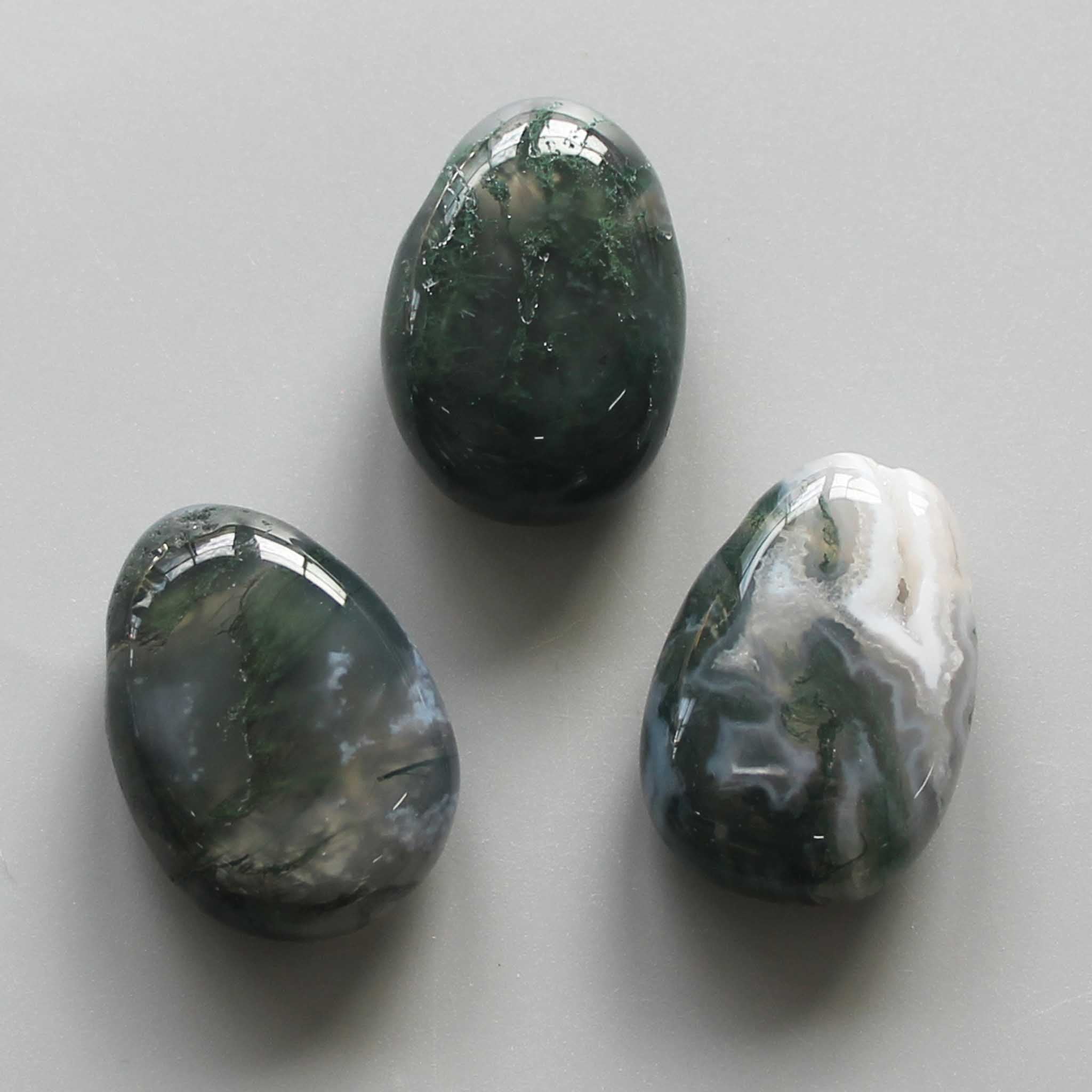 ad2b09de201c385b9f43144efe0208eb-1 Moss Agate Tumble Pendant With Cross Hole 2.5mm 0.8-1.2 inch (2.2-3cm) A