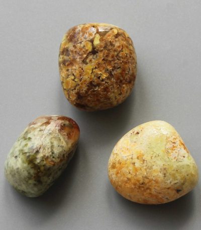 Lime Stone Tumble Stone 1 inch (2-3cm) B