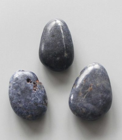 Sapphire B Tumble Pendant With Cross Hole 2.5mm 0.8-1.2 inch (2.2-3cm) A/A+