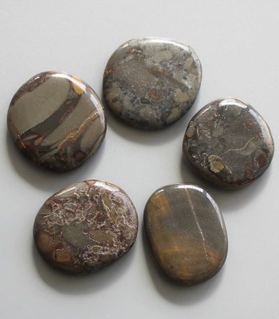 Tiger Skin Jasper Ch Smooth Stone 1.6 inch (0.8-1 x 3.5-4.5cm) A/B