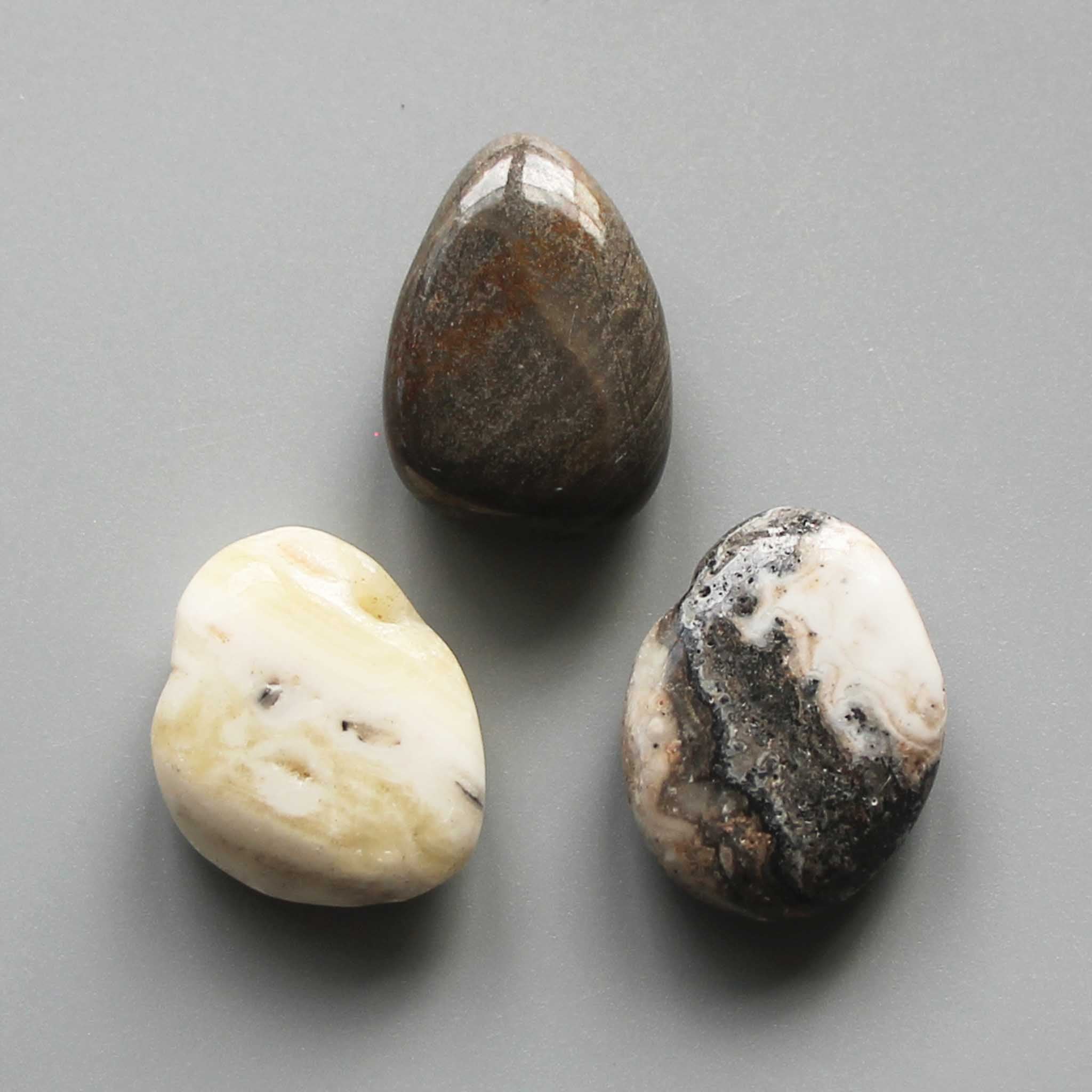 c1fb5119c351a1bc9d95cadc4d32c174-1 Banded Zebra Jasper Tumble Pendant With Cross Hole 2.5mm 0.8-1.2 inch (2.2-3cm) A/B