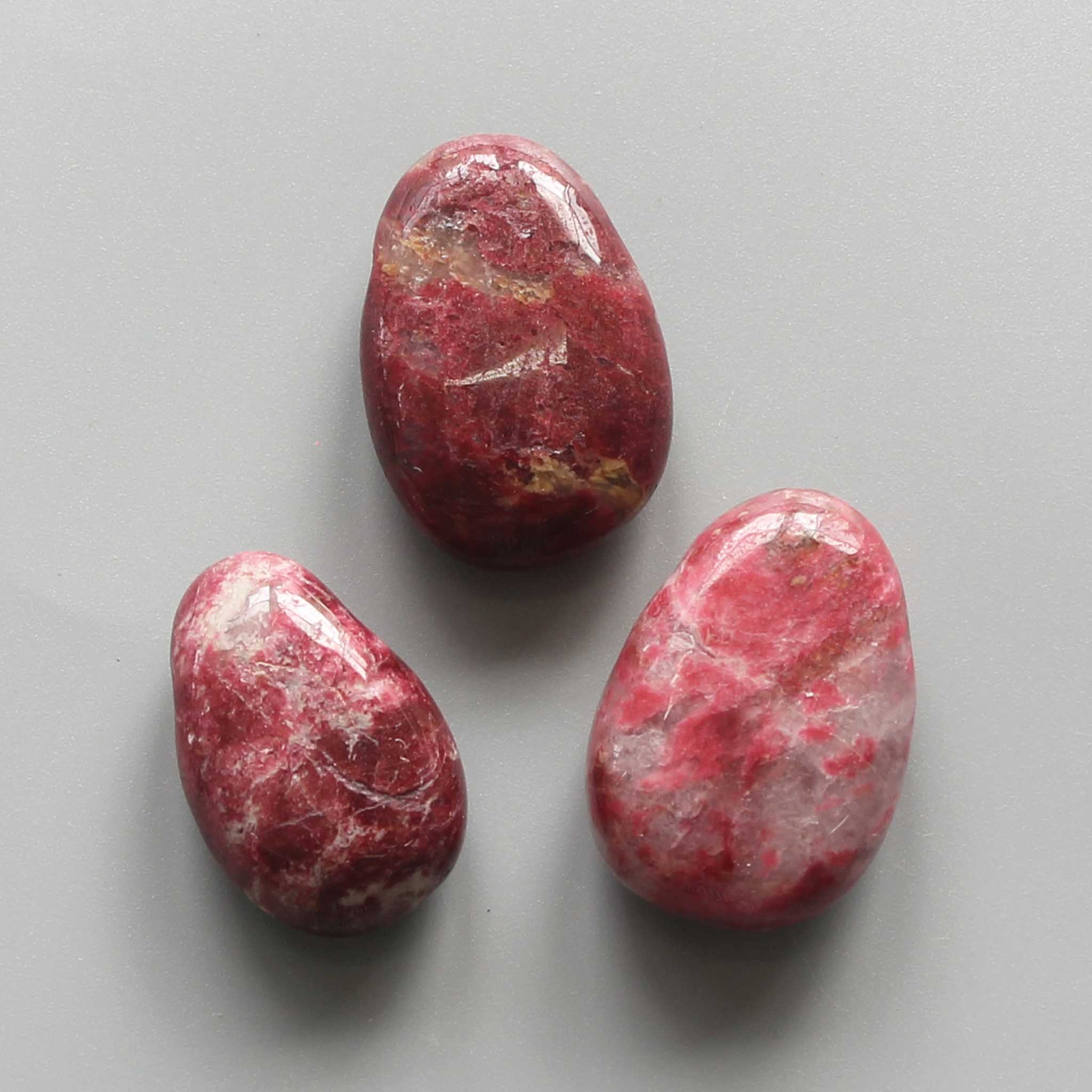 c71bfbdac456a528595fde355fd9c67e-1 Thulite Tumble Pendant With Cross Hole 2.5mm 0.8-1.2 inch (2.2-3cm) A