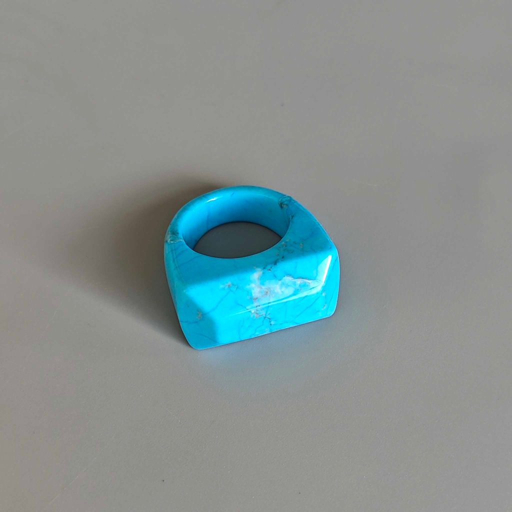 Howlite Dyed Turquoise Color Rectangle Faceted Ring 17x30x32mm A