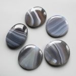 Agate With Stripe Smooth Stone 1.6 inch (0.8-1 x 3.5-4.5cm) A/A+