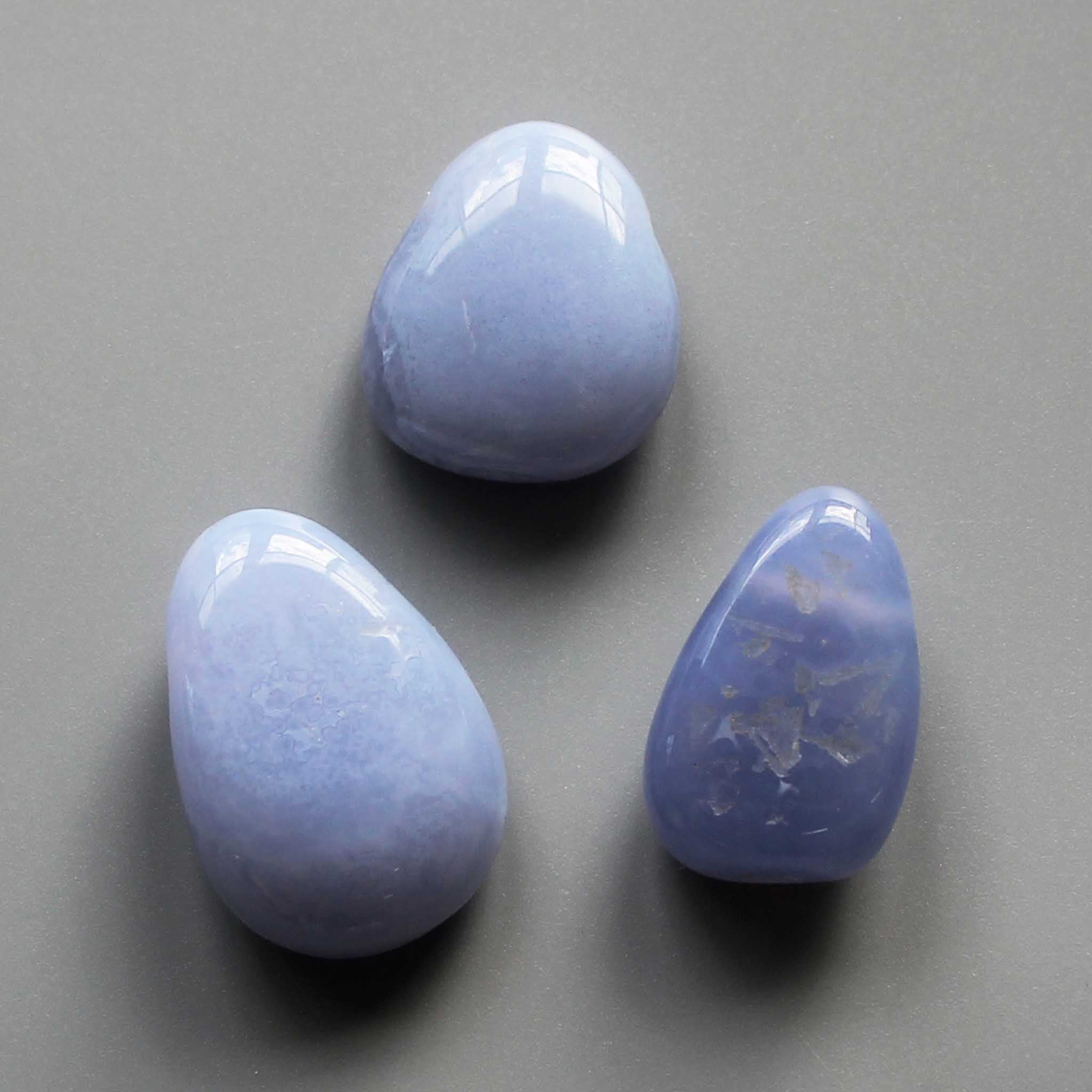 d17605b82e2f8efa34e6860daa56c61f-1 Blue Chalcedony Tumble Pendant With Cross Hole 2.5mm 0.8-1.2 inch (2.2-3cm) A+/AA