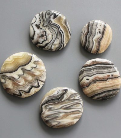 Banded Zebra Jasper Smooth Stone 1.6 inch (0.8-1 x 3.5-4.5cm) A/A+