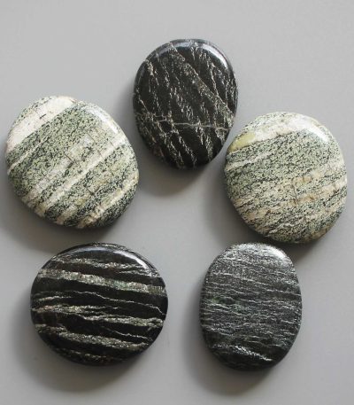 Zebra Green Jasper Smooth Stone 1.6 inch (0.8-1 x 3.5-4.5cm) A/B
