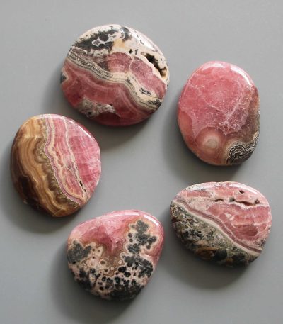 Rhodochrosite Argentina Smooth Stone 1.6 inch (0.8-1 x 3.5-4.5cm) A/A+