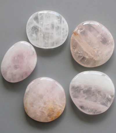 Rose Quartz Smooth Stone 1.6 inch (0.8-1 x 3.5-4.5cm) A/B