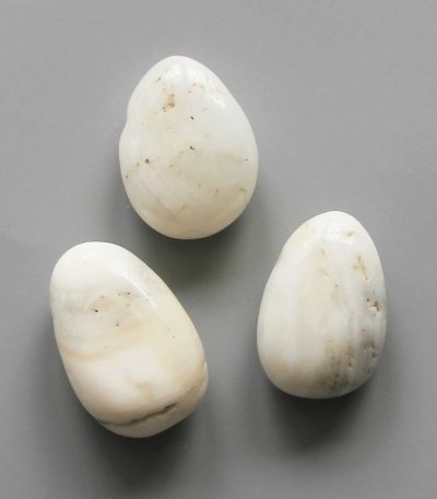 White Shell Ch Tumble Pendant With Cross Hole 2.5mm 0.8-1.2 inch (2.2-3cm) A/B