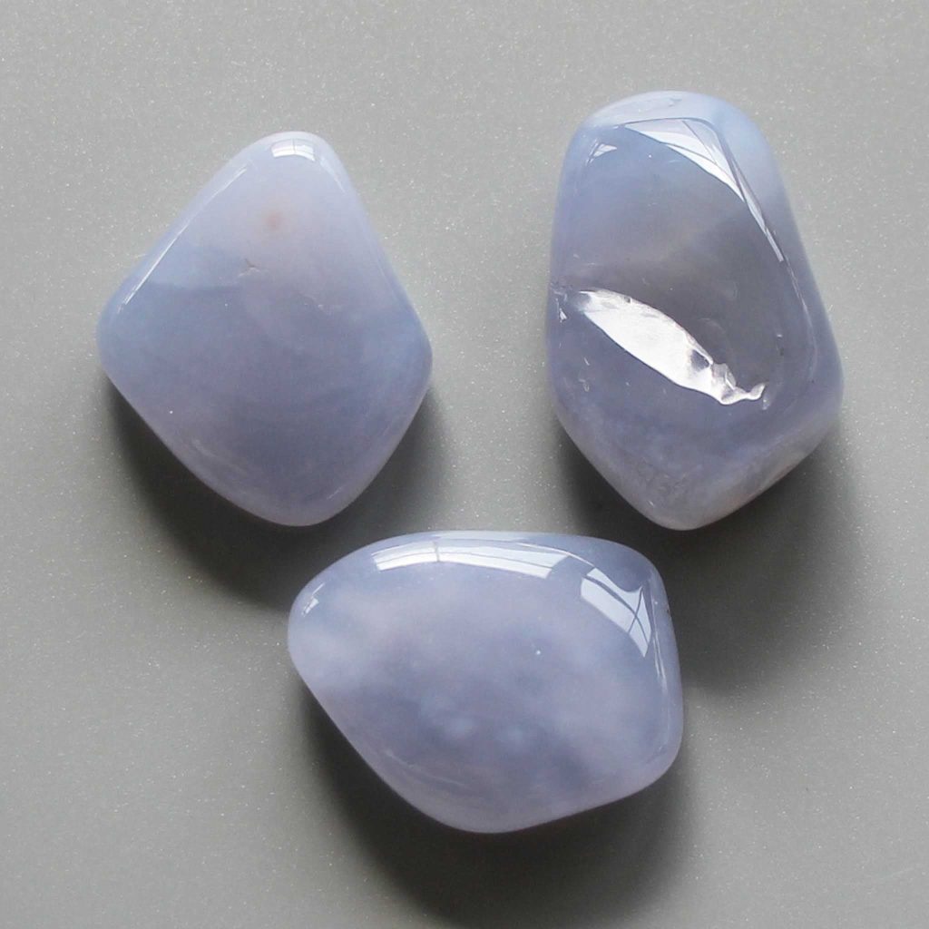 Blue Chalcedony Tumble Stone 1 inch (2-3cm) AA