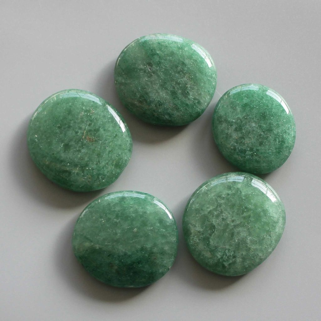 Green Strawberry Quartz Smooth Stone 1.6 inch (0.8-1 x 3.5-4.5cm) A/A+