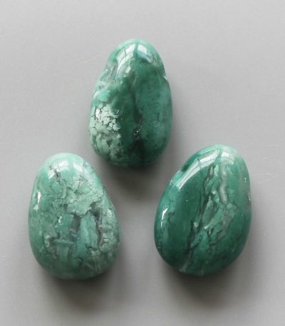 Chrysoprase Moss Tumble Pendant With Cross Hole 2.5mm 0.8-1.2 inch (2.2-3cm) A