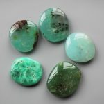 Chrysoprase Smooth Stone 1.6 inch (0.8-1 x 3.5-4.5cm) A/A+